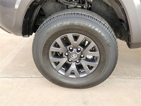 Used 2023 Toyota Tacoma SR5 image 7