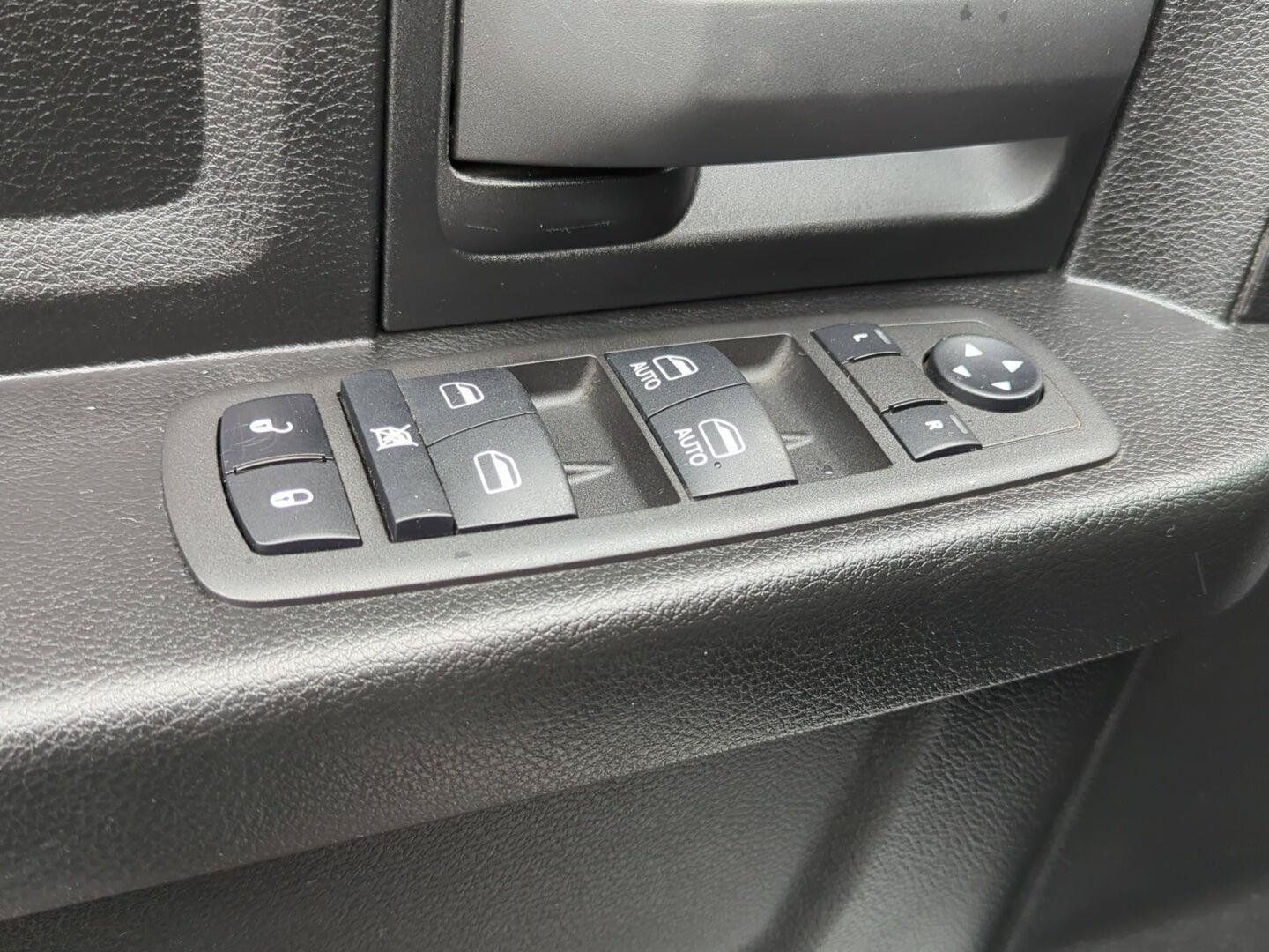 Used 2022 RAM 1500 Express w/ Wheel & Sound Group AWD/4WD image 13