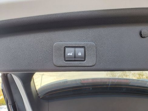 New 2025 Nissan Murano SV AWD/4WD image 8