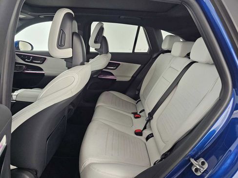 Used 2023 Mercedes-Benz GLC 300 image 16