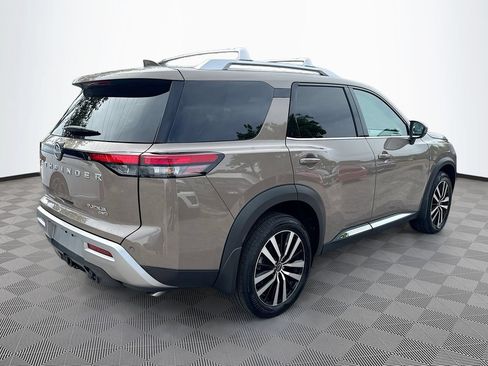 Used 2025 Nissan Pathfinder Platinum w/ Cargo Package AWD/4WD image 6