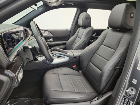 Used 2022 Mercedes-Benz GLS 450 4MATIC image 15