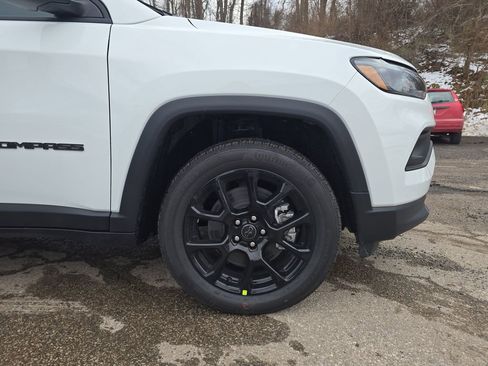 New 2026 Jeep Compass Latitude AWD/4WD image 2