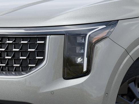 New 2027 Kia Carnival SX FWD image 10