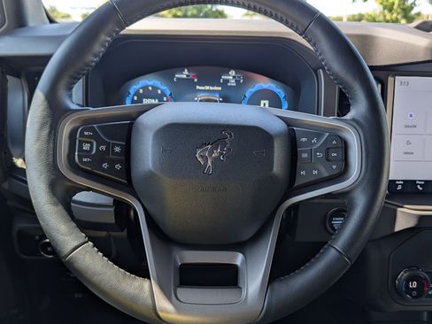 Used 2025 Ford Bronco Badlands AWD/4WD image 42