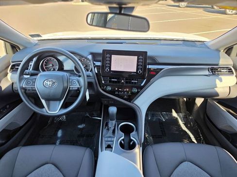 Used 2024 Toyota Camry LE AWD/4WD image 30