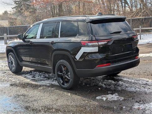 New 2025 Jeep Grand Cherokee L Limited image 4