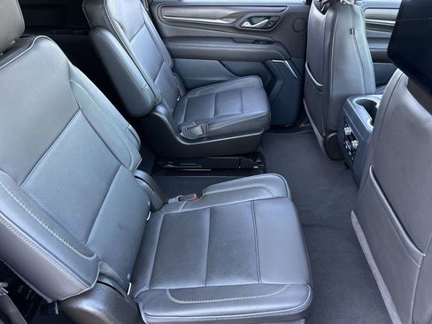 Used 2021 GMC Yukon XL Denali w/ Denali Ultimate Package AWD/4WD image 28