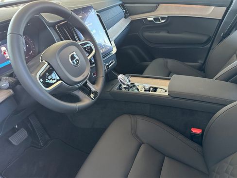 Used 2026 Volvo XC90 B5 Plus w/ Protection Package AWD/4WD image 11