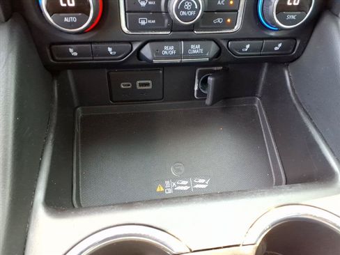 Used 2021 Chevrolet Tahoe LT AWD/4WD image 12