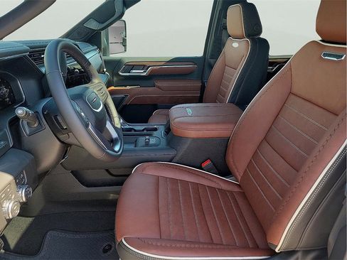New 2026 GMC Sierra 2500 Denali Ultimate image 14