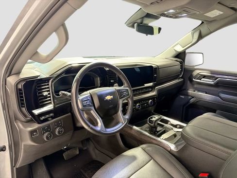 Used 2023 Chevrolet Silverado 1500 LTZ w/ Technology Package AWD/4WD image 8