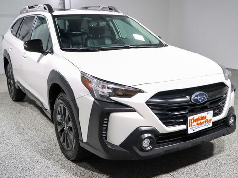 Used 2024 Subaru Outback Onyx Edition image 5