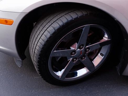 Used 2007 Chevrolet Corvette Convertible w/ Preferred Equipment Group image 17