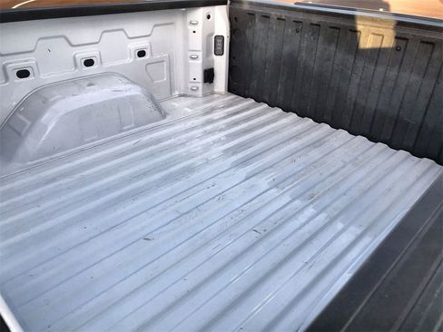 Used 2024 Chevrolet Silverado 1500 LT image 22