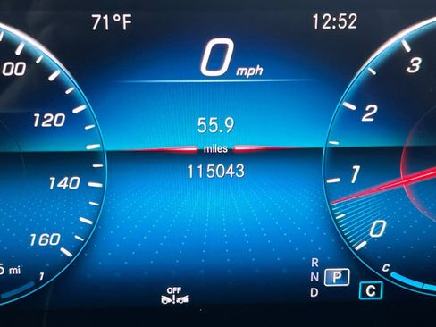 Used 2020 Mercedes-Benz GLE 350 4MATIC image 24