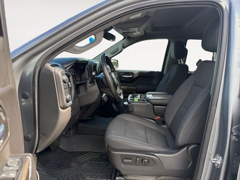 Used 2021 Chevrolet Silverado 1500 LT w/ Z71 Off-Road Package AWD/4WD image 6