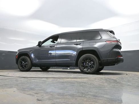 Used 2024 Jeep Grand Cherokee L Laredo AWD/4WD image 51