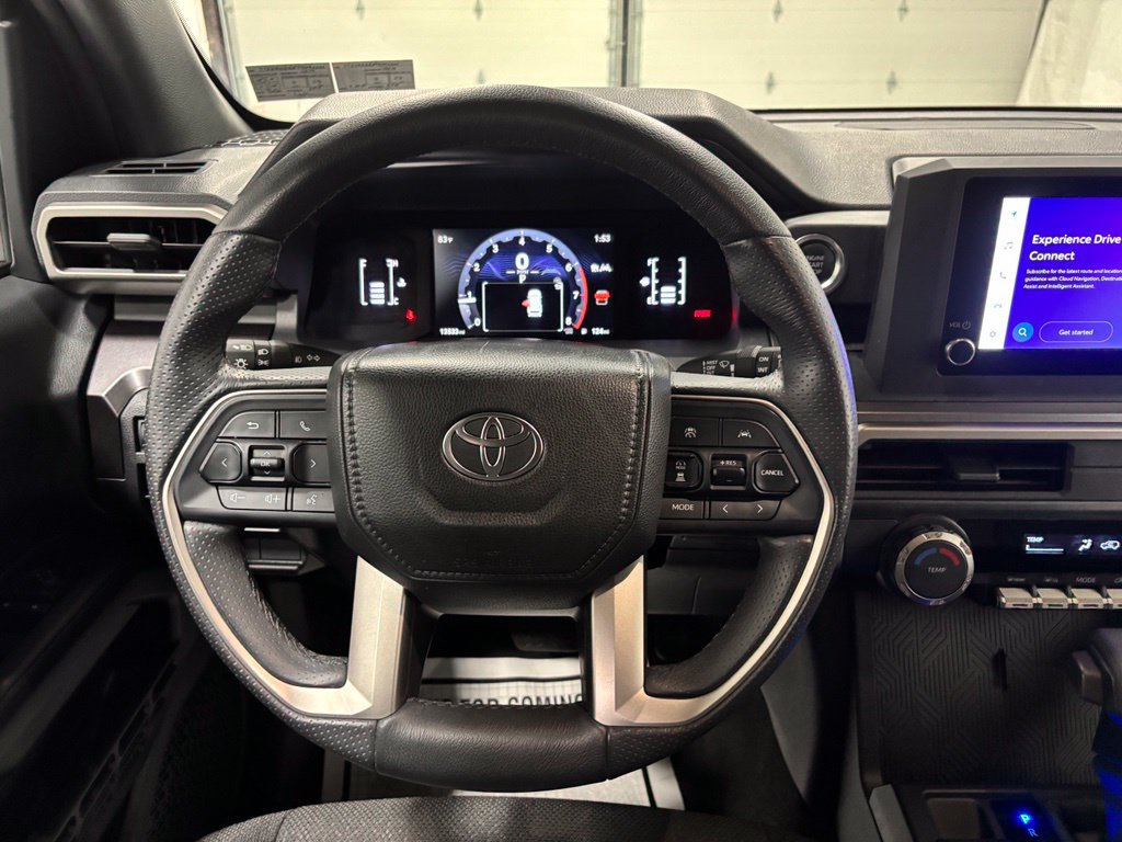 Used 2026 Toyota 4Runner SR5 AWD/4WD image 18