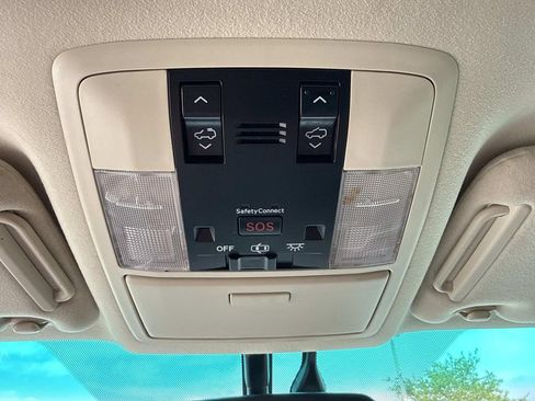 Used 2015 Lexus GX 460 w/ Premium Package AWD/4WD image 49