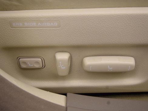 Used 2003 Lexus LS 430 RWD image 23