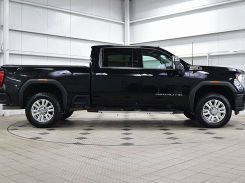 Used 2023 GMC Sierra 2500 Denali w/ Denali Ultimate Package image 9
