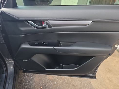 Used 2017 MAZDA CX-5 Touring w/ Preferred Equipment Package image 31