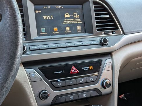 Used 2018 Hyundai Elantra SEL image 18