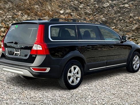 Used 2013 Volvo XC70 3.2 image 2