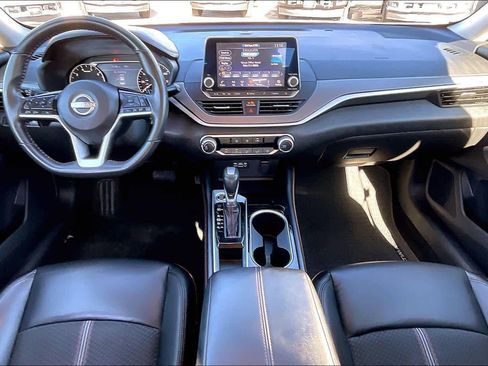 Used 2024 Nissan Altima 2.5 SR image 14