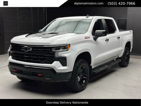 Used 2024 Chevrolet Silverado 1500 LT Trail Boss w/ Protection Package image 1