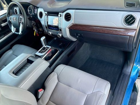 Used 2016 Toyota Tundra Limited w/ Limited Premium Package AWD/4WD image 17