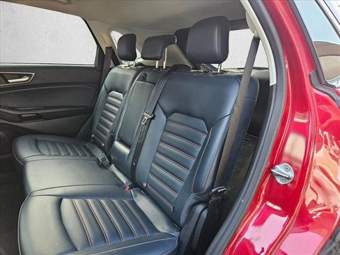 Used 2022 Ford Edge SEL w/ Sport Appearance Package AWD/4WD image 14