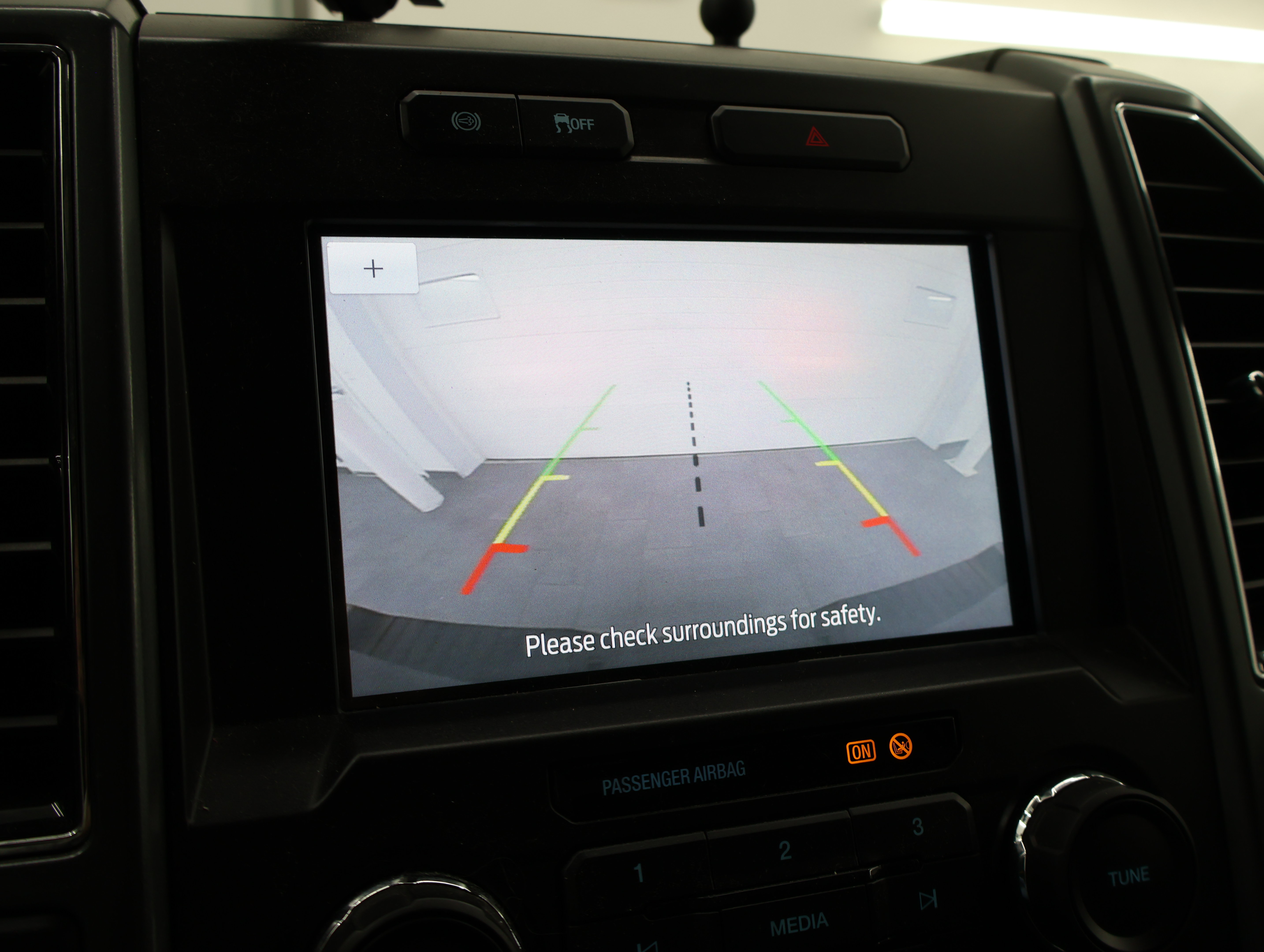 Used 2022 Ford F350 XLT AWD/4WD image 16