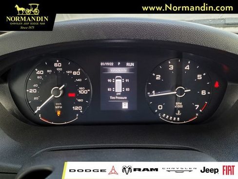 New 2024 RAM ProMaster 2500 w/ Convenience Group FWD image 9