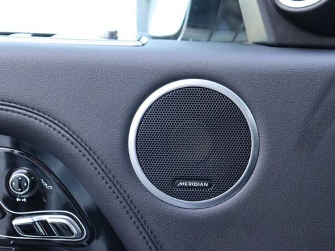 Used 2018 Land Rover Range Rover HSE image 38