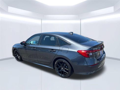 Used 2024 Honda Civic Sport image 3