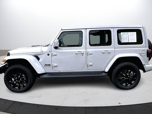 Certified 2023 Jeep Wrangler Sahara image 6