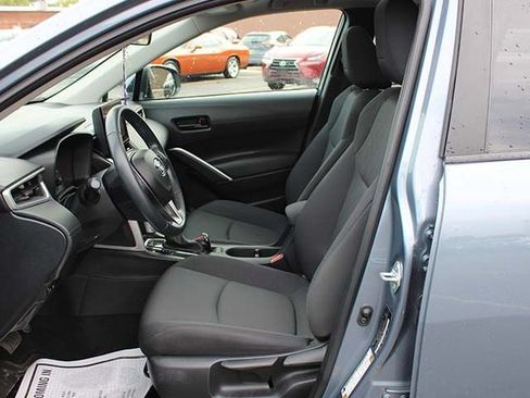 Used 2023 Toyota Corolla Cross LE w/ Moonroof Package AWD/4WD image 13