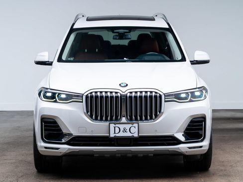 Used 2019 BMW X7 xDrive50i w/ Off-Road Package AWD/4WD image 2