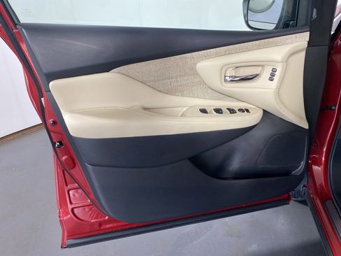 Used 2020 Nissan Murano SL w/ Moonroof Package AWD/4WD image 17