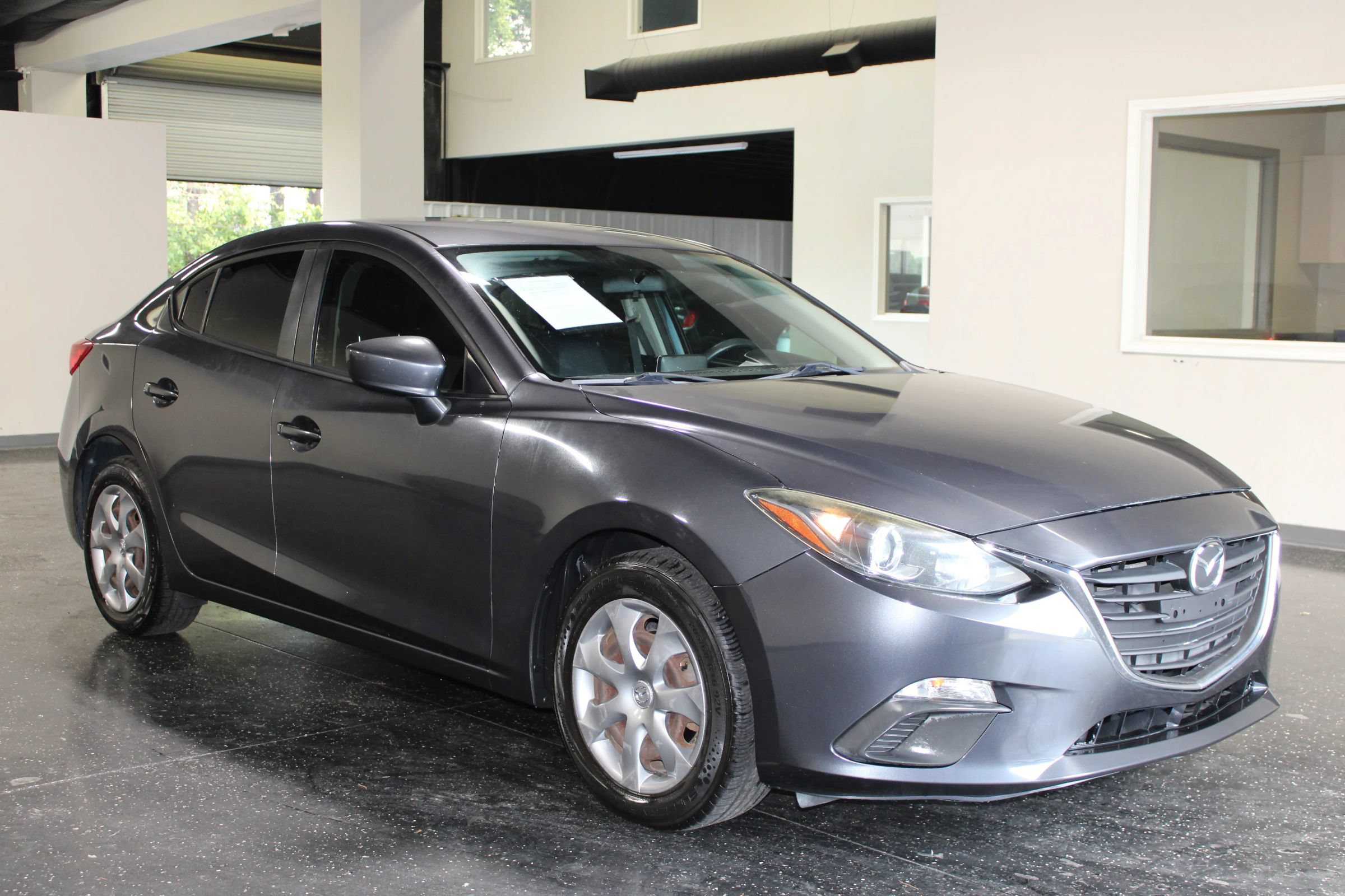 Used 2015 MAZDA MAZDA3 i Sport FWD image 2
