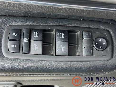 Used 2019 Jeep Grand Cherokee Limited image 19