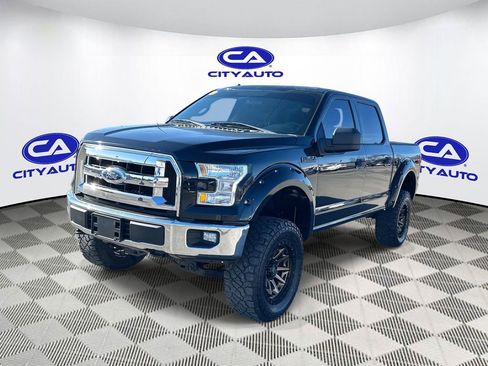 Used 2017 Ford F150 XLT image 9