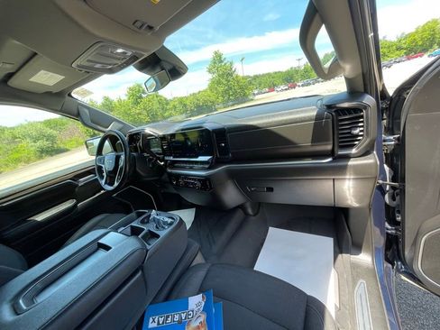 Used 2022 Chevrolet Silverado 1500 LT w/ Protection Package AWD/4WD image 11