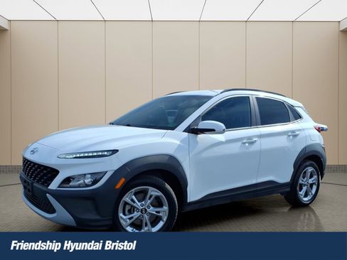 Used 2022 Hyundai Kona SEL image 1