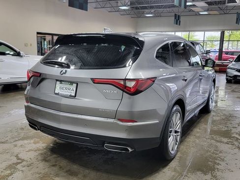 Used 2023 Acura MDX SH-AWD w/ Advance Package image 5
