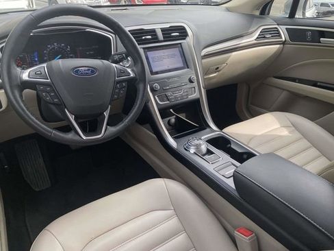 Certified 2019 Ford Fusion SEL image 14