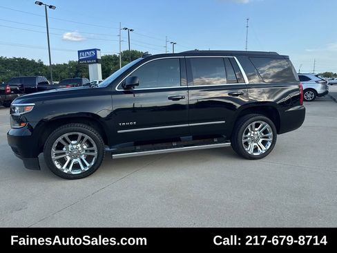 Used 2017 Chevrolet Tahoe LT w/ LT Signature Package image 9