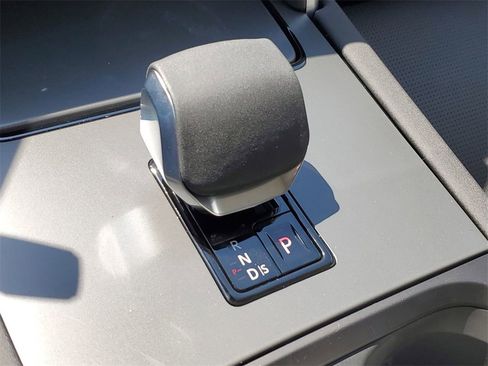 Certified 2024 Land Rover Discovery Sport S image 11